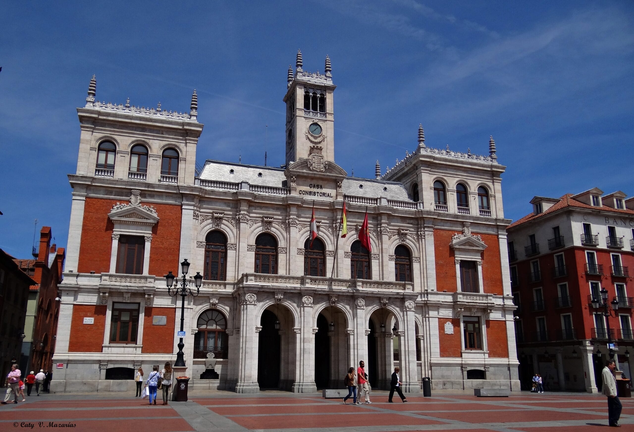Plaza Mayor de Valladolid con su arquitectura renacentista, un punto central durante la Guerra Civil Española.